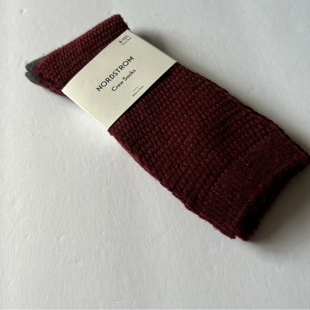 NORDSTROM MENS CREW SOCKS ACRYLIC/WOOL BLEND RED GRAPE HEATHER OS NWT